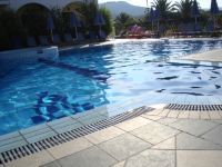 HotelDannysZakynthosPiscina